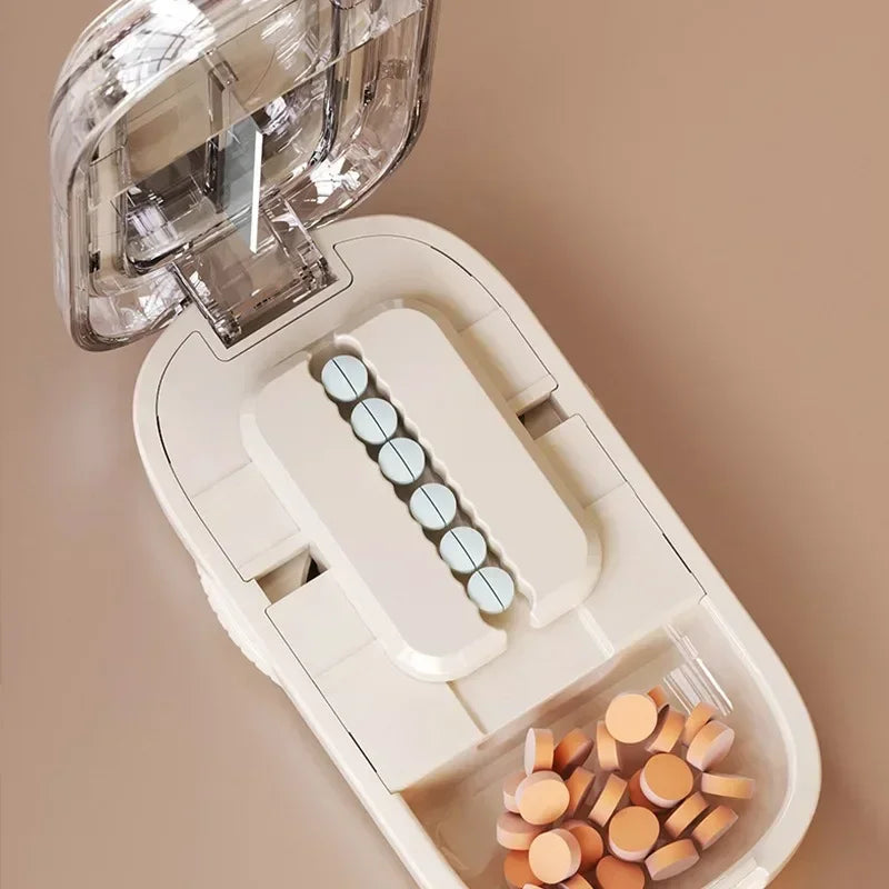 Portable Drug Tablet Medicine Dustproof Divider Organizer Crusher Pill Cutter